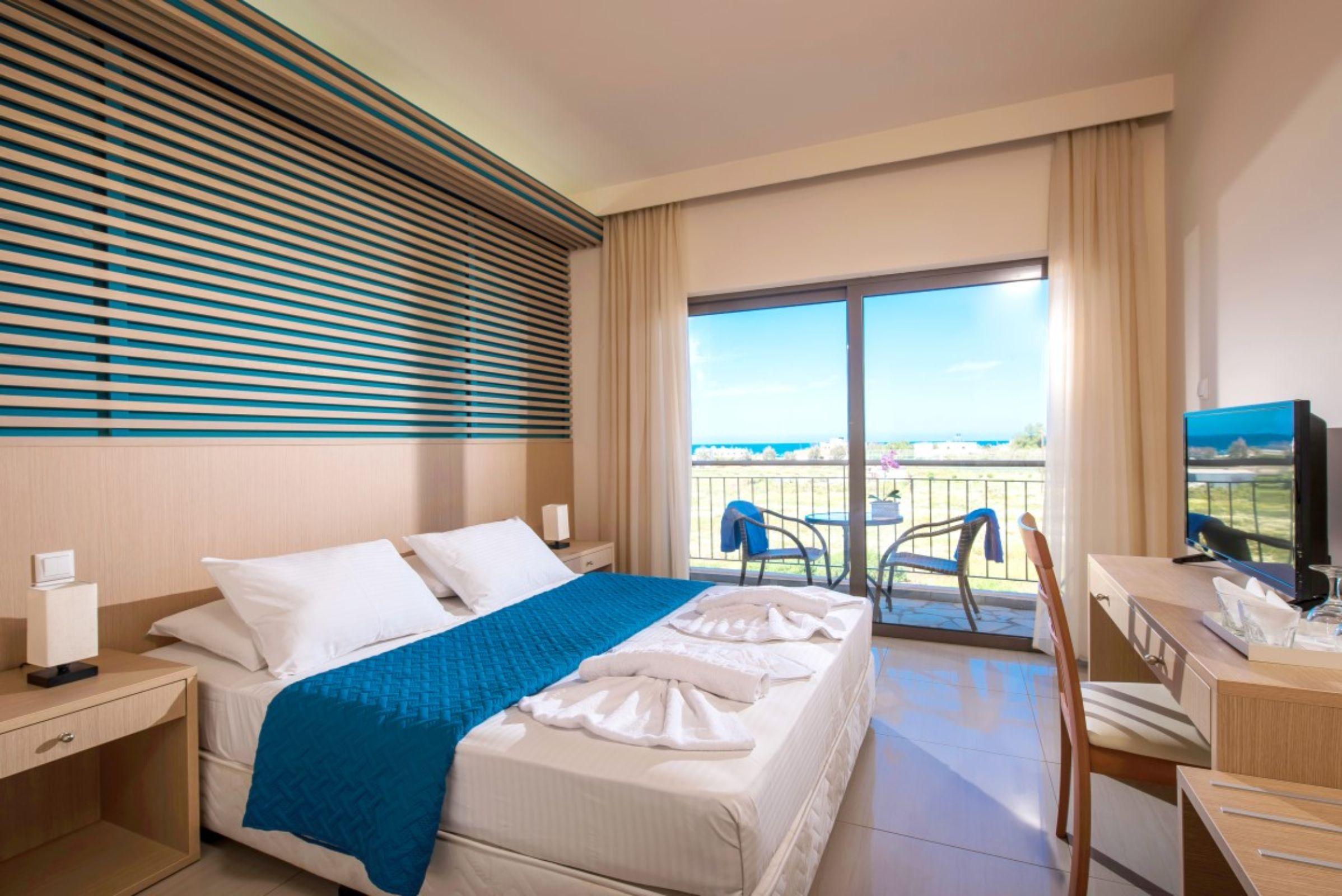 Oasis Beach Hotel - Adults Only アニサラス エクステリア 写真