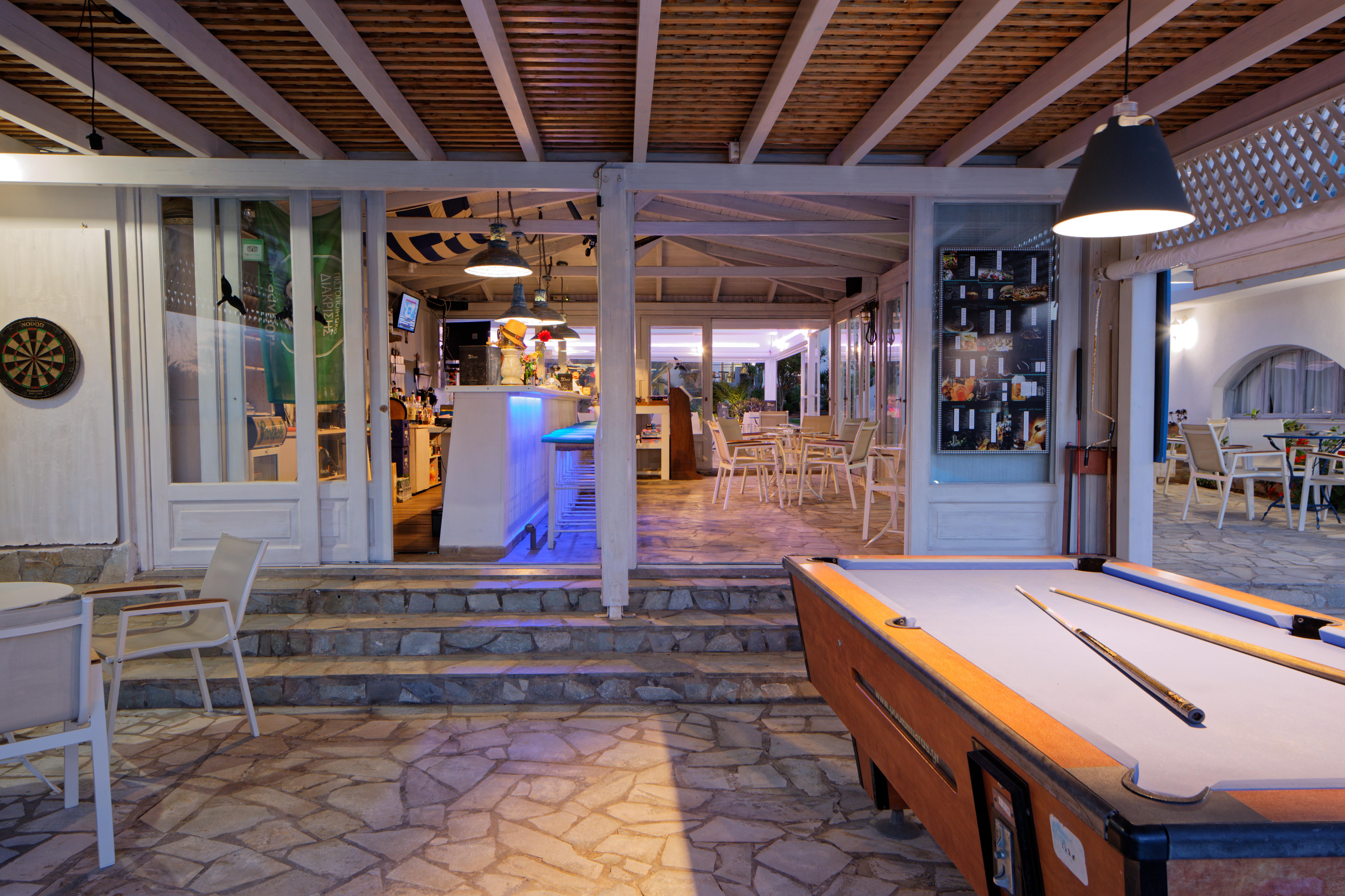 Oasis Beach Hotel - Adults Only アニサラス エクステリア 写真
