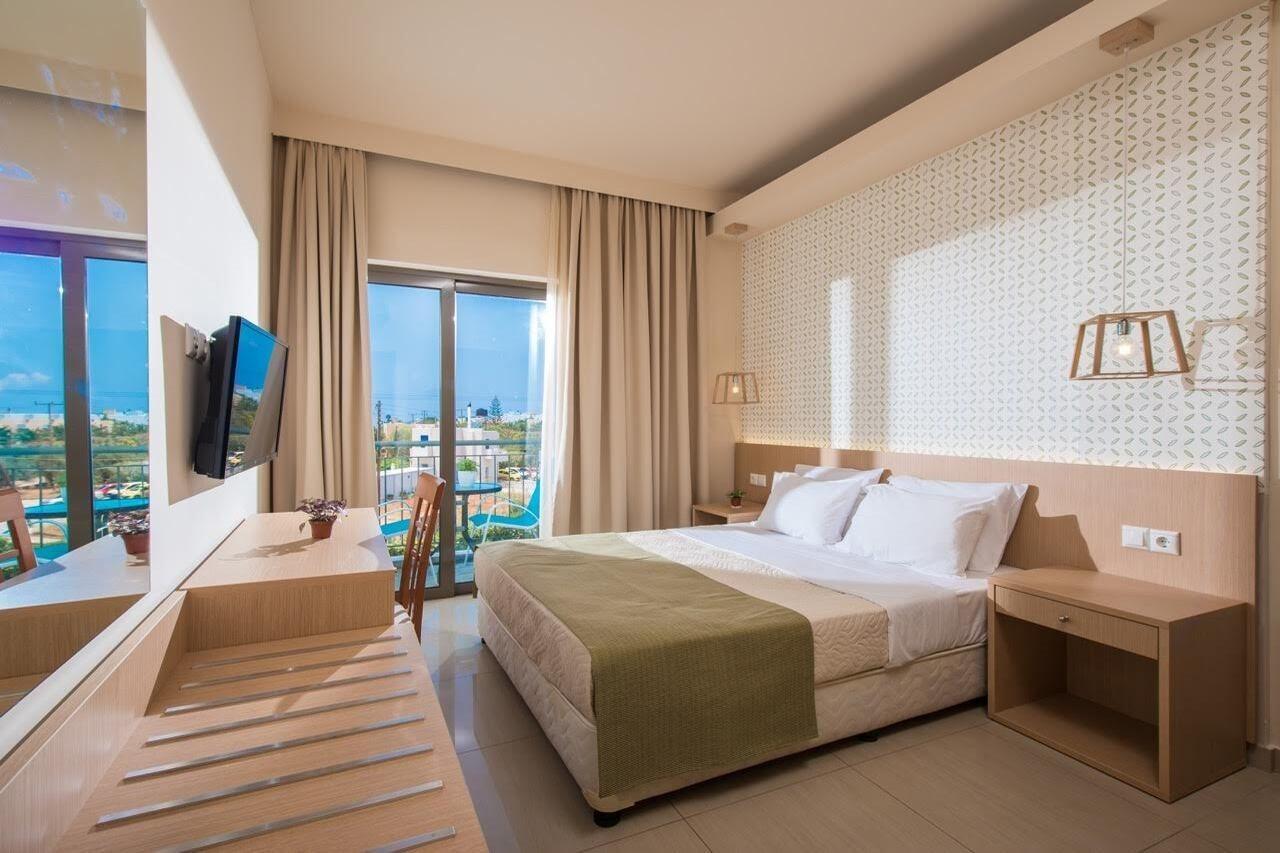 Oasis Beach Hotel - Adults Only アニサラス エクステリア 写真